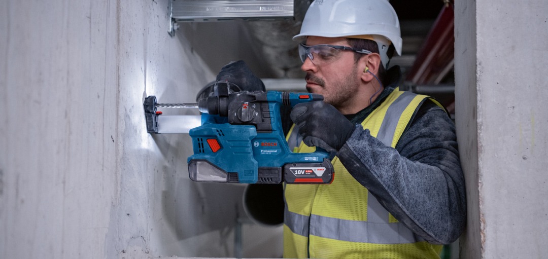 Un perçage simple et sécurisé avec le nouveau perforateur sans fil Bosch Professional GBH 18V-22